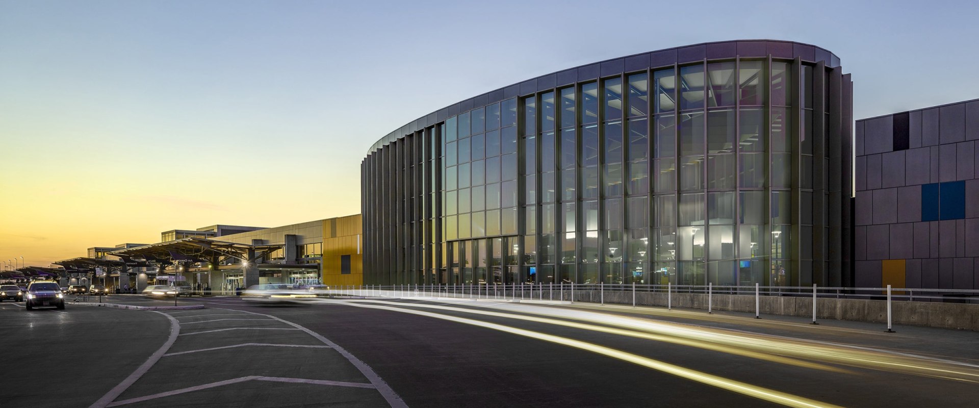 Austin-Bergstrom International Airport: Your Guide to Airport Amenities, Transportation, Parking, and Flight Deals